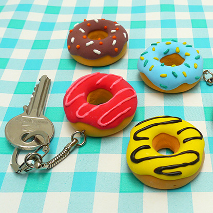 Créez de superbes porte-clés en forme de Donuts !