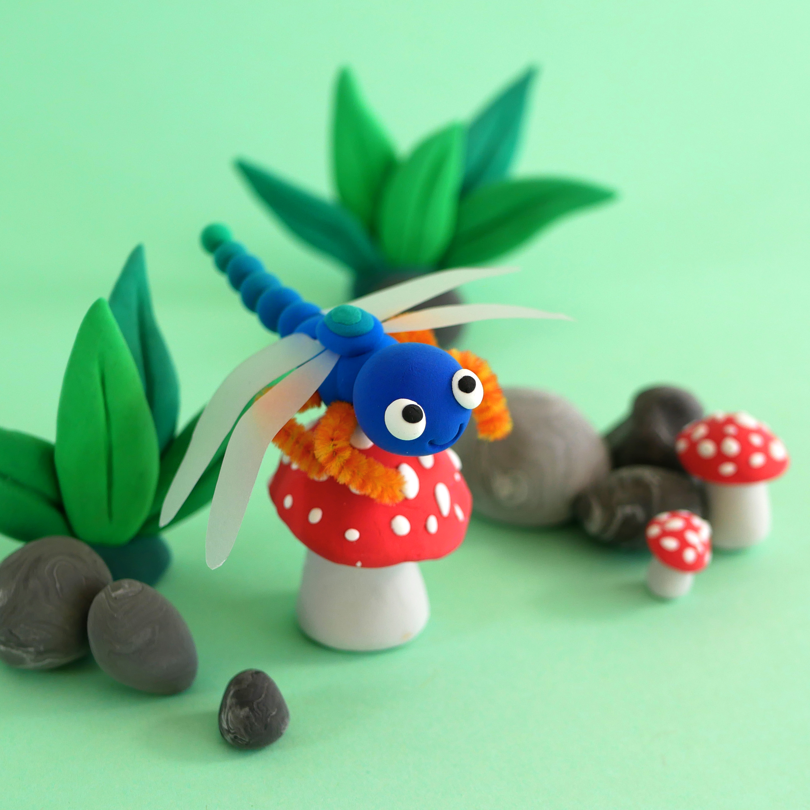 Create an adorable little firefly with Patarev! 
